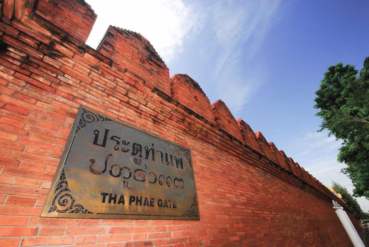 Darley Hotel Chiangmai Chiang Mai Bagian luar foto