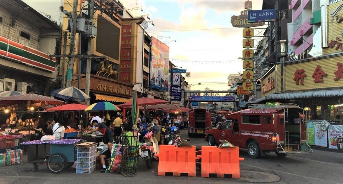 Darley Hotel Chiangmai Chiang Mai Bagian luar foto